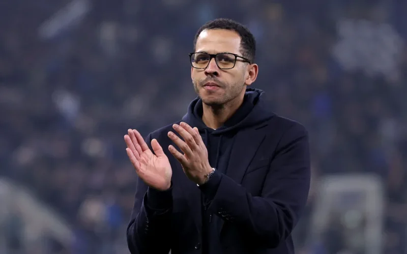 روسينيور يكسر صمته حول أزمة تشيلسي وتأثيرها على استمرارية الفريق في المنافسة